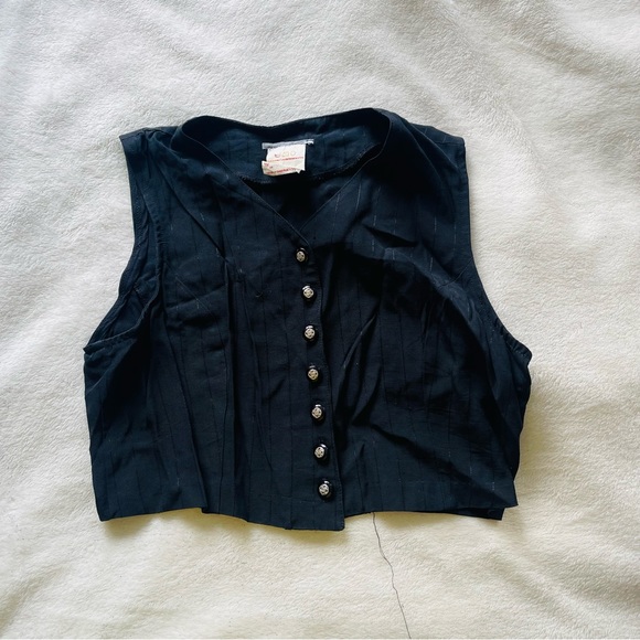 Vintage Crop Blazer with beautiful buttons - Picture 3 of 4